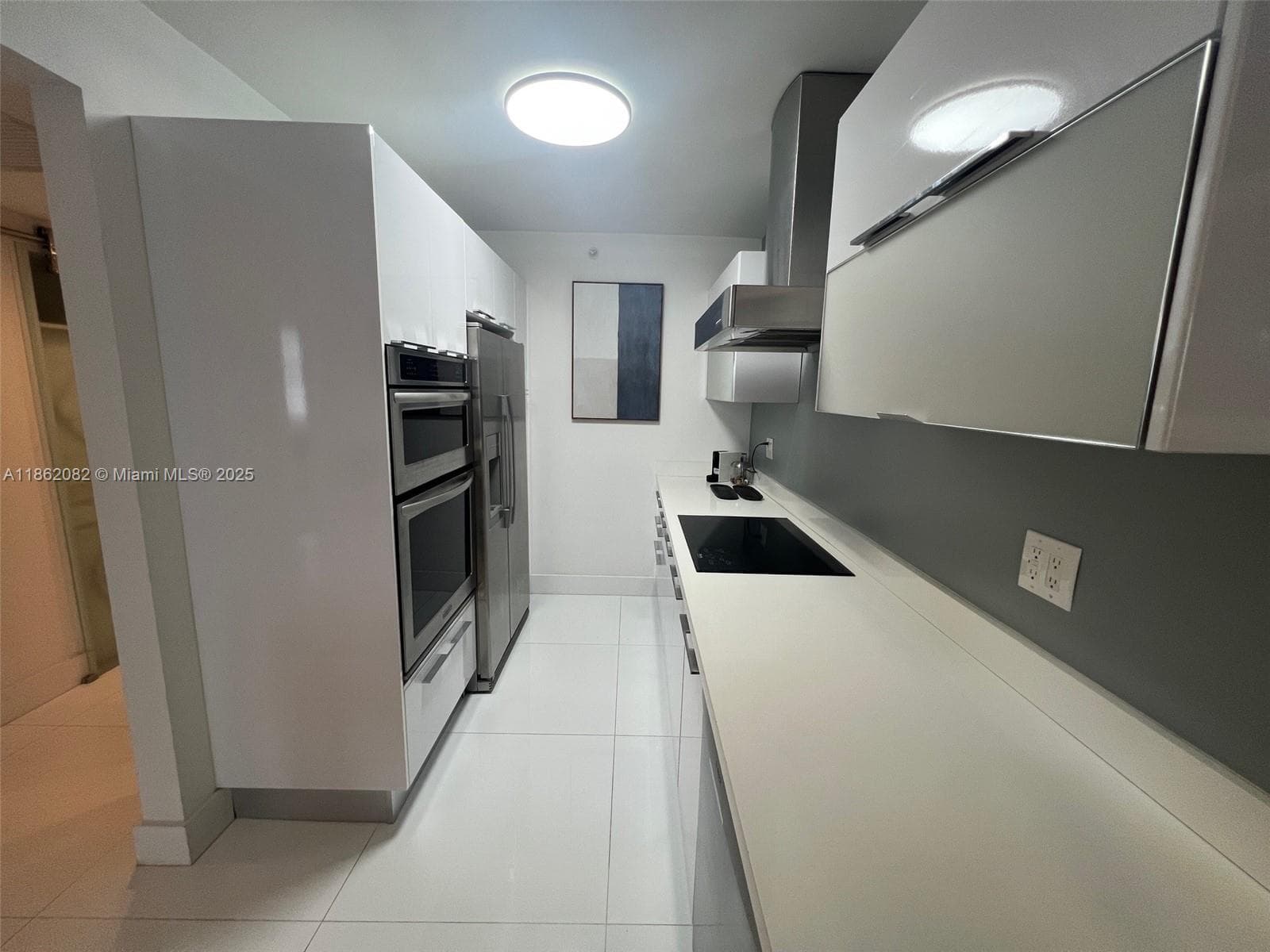 100 Lincoln Rd 1022 photo 17