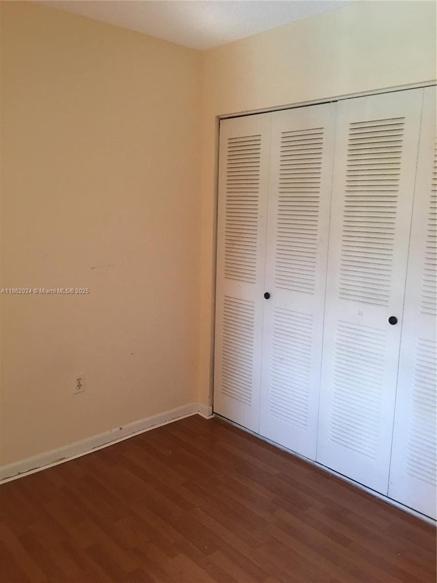 3582 NE 171st St 203 photo 8