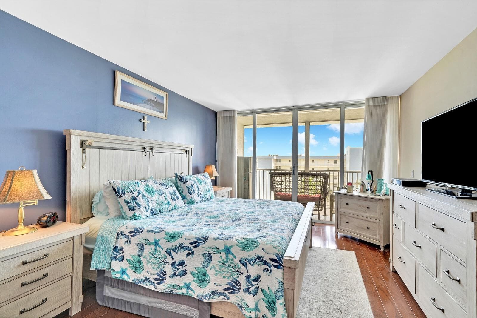 1 Harbourside Drive 1703 photo 13