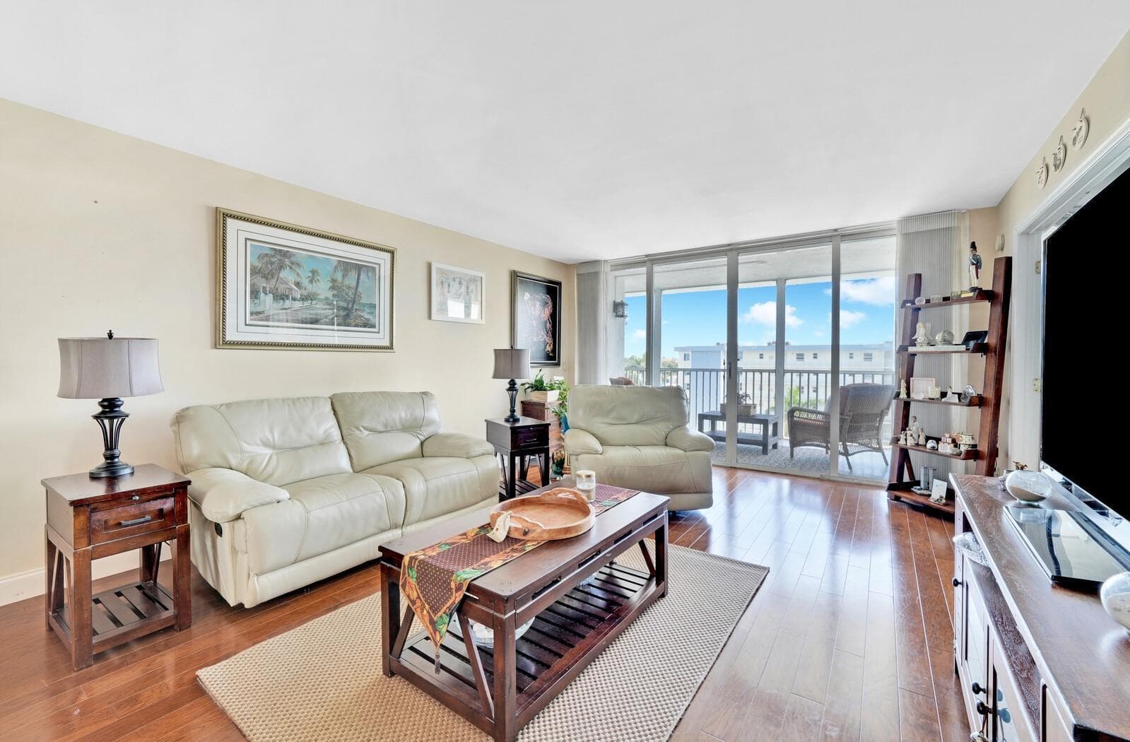 1 Harbourside Drive 1703 photo 3