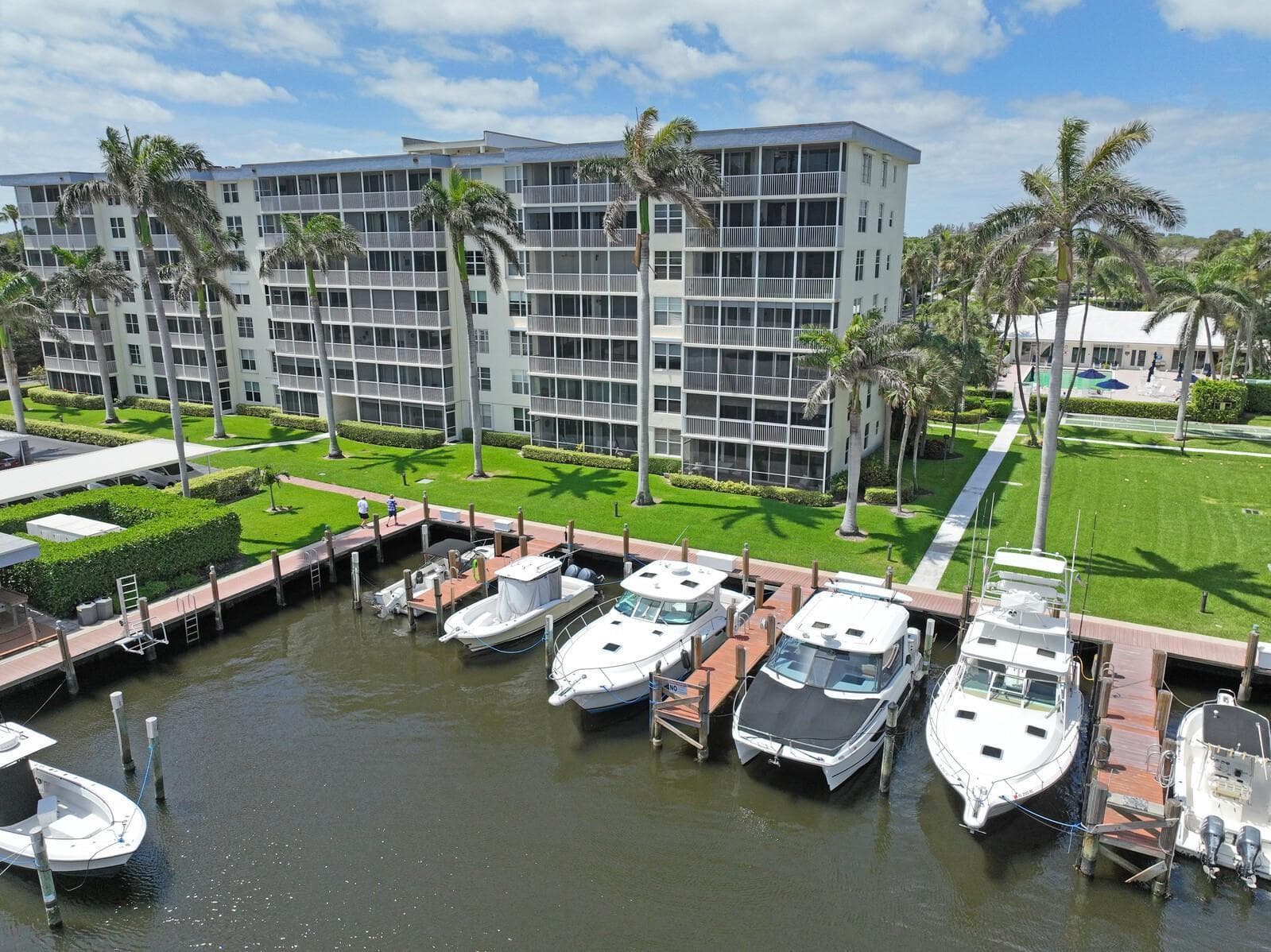 1 Harbourside Drive 1703 photo 24