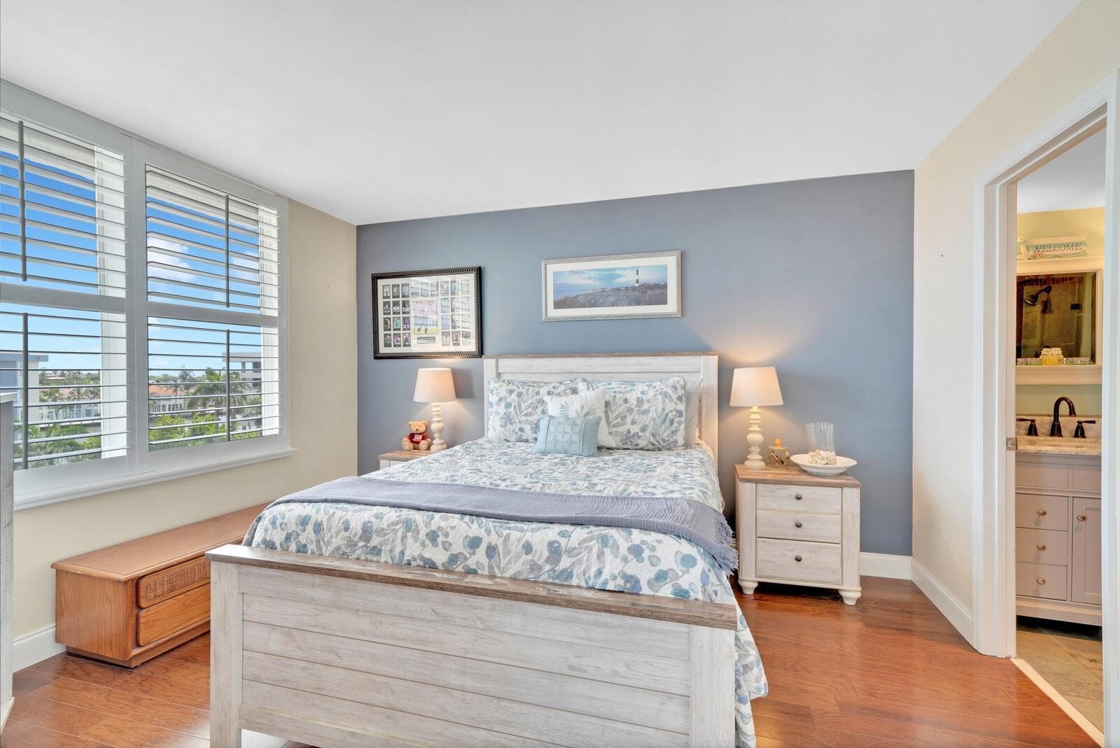 1 Harbourside Drive 1703 photo 18