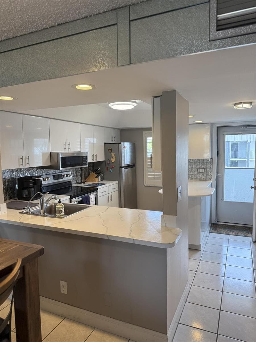 777 S Federal Highway N405 photo 1