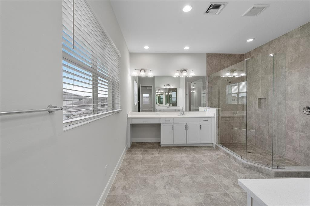 5223 Liberty Lane photo 14
