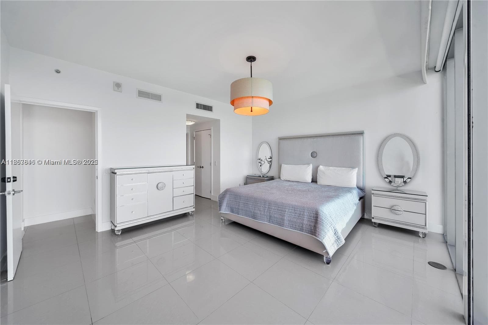 6899 Collins Ave 808 photo 21