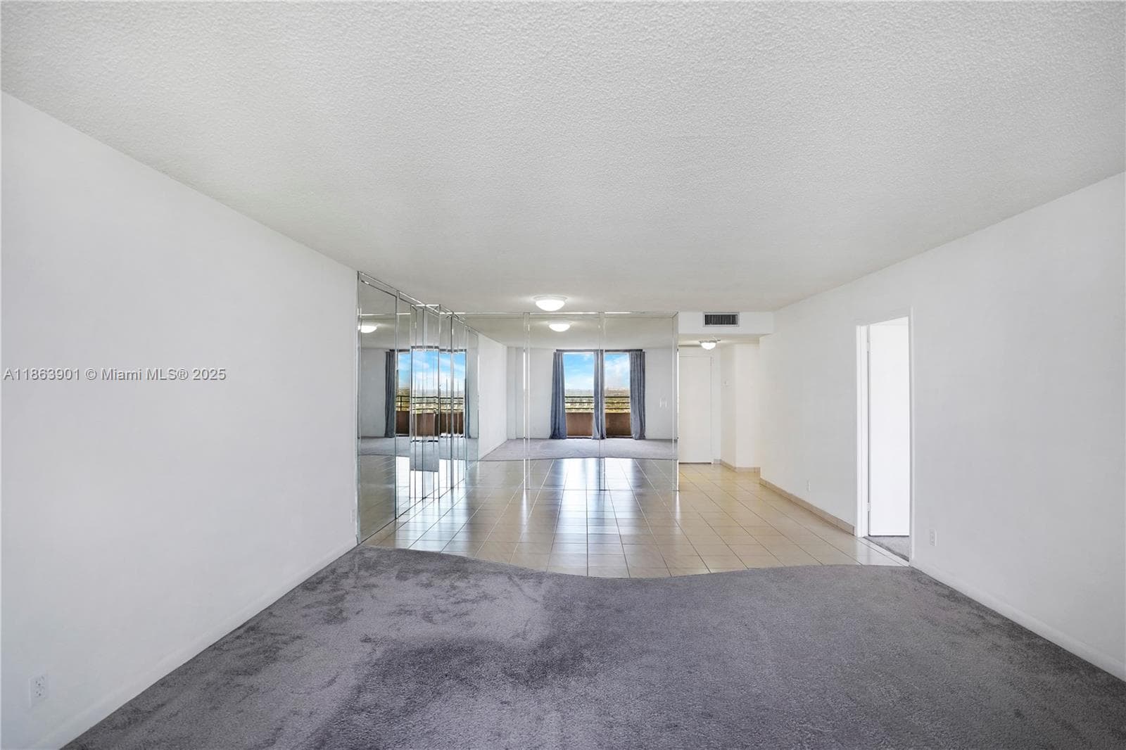 2500 Parkview Dr 2408 photo 13