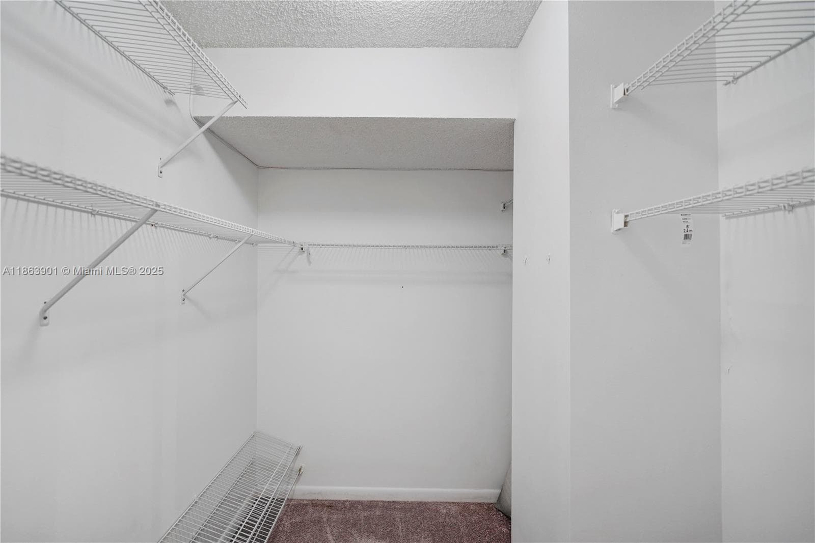2500 Parkview Dr 2408 photo 22