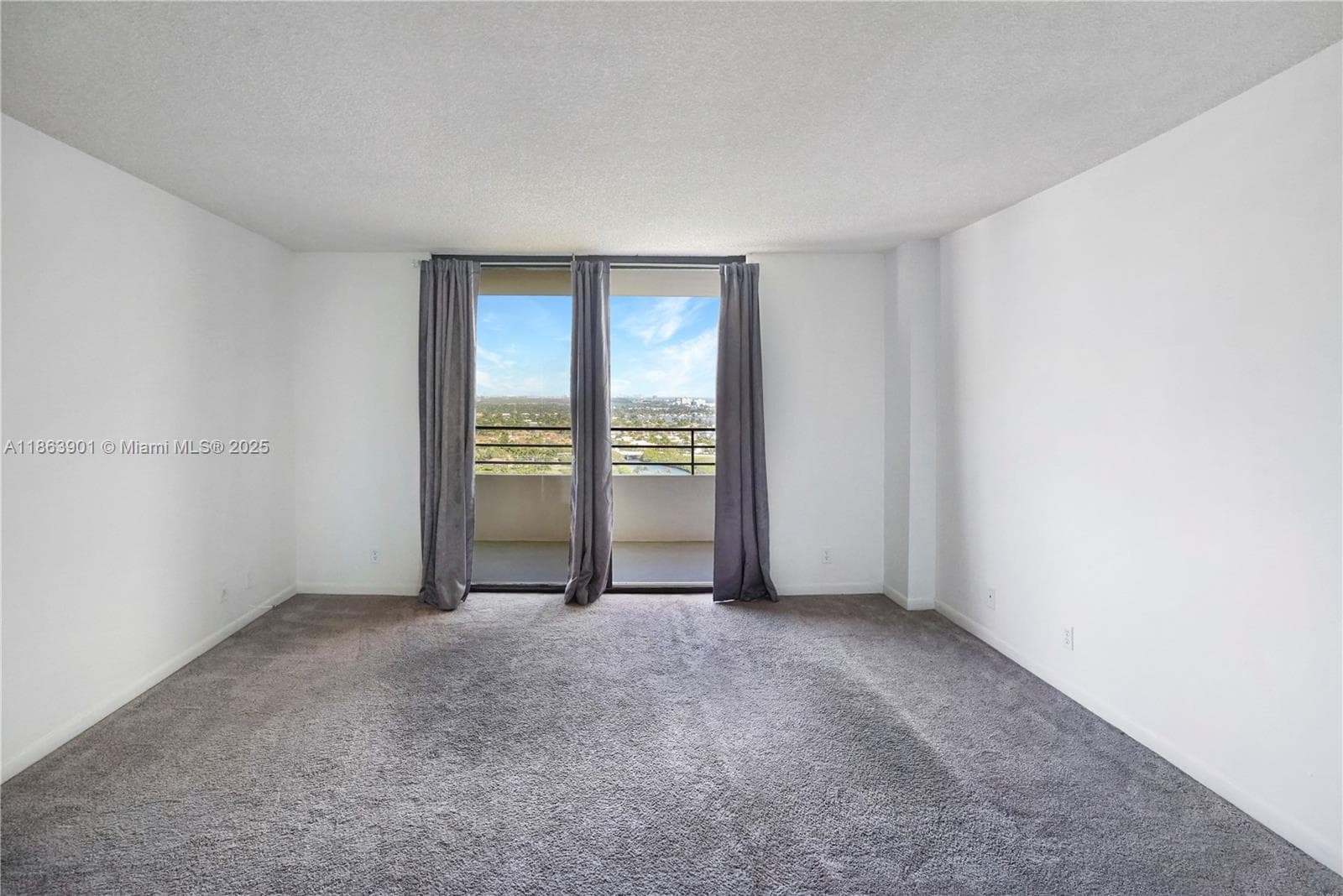 2500 Parkview Dr 2408 photo 11