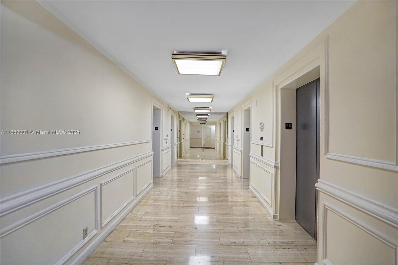 2500 Parkview Dr 2408 photo 25