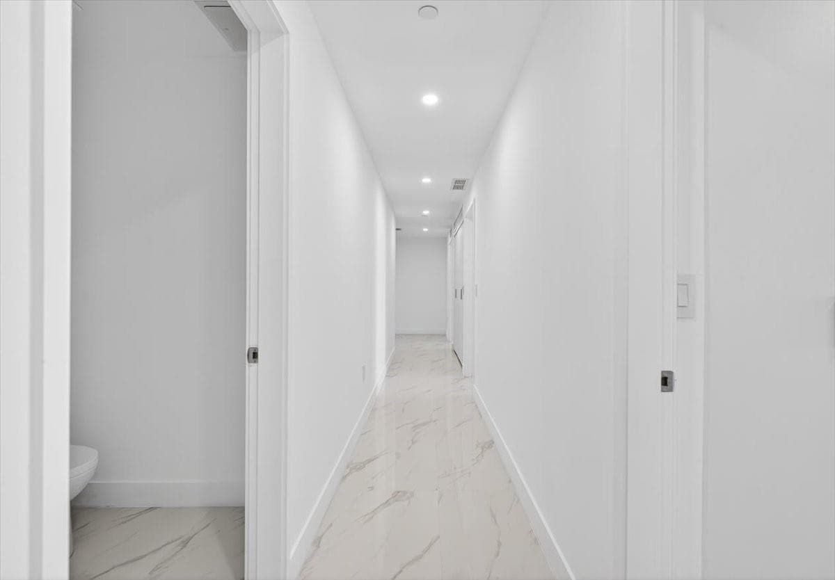 700 NE 24th Street 5202 photo 12