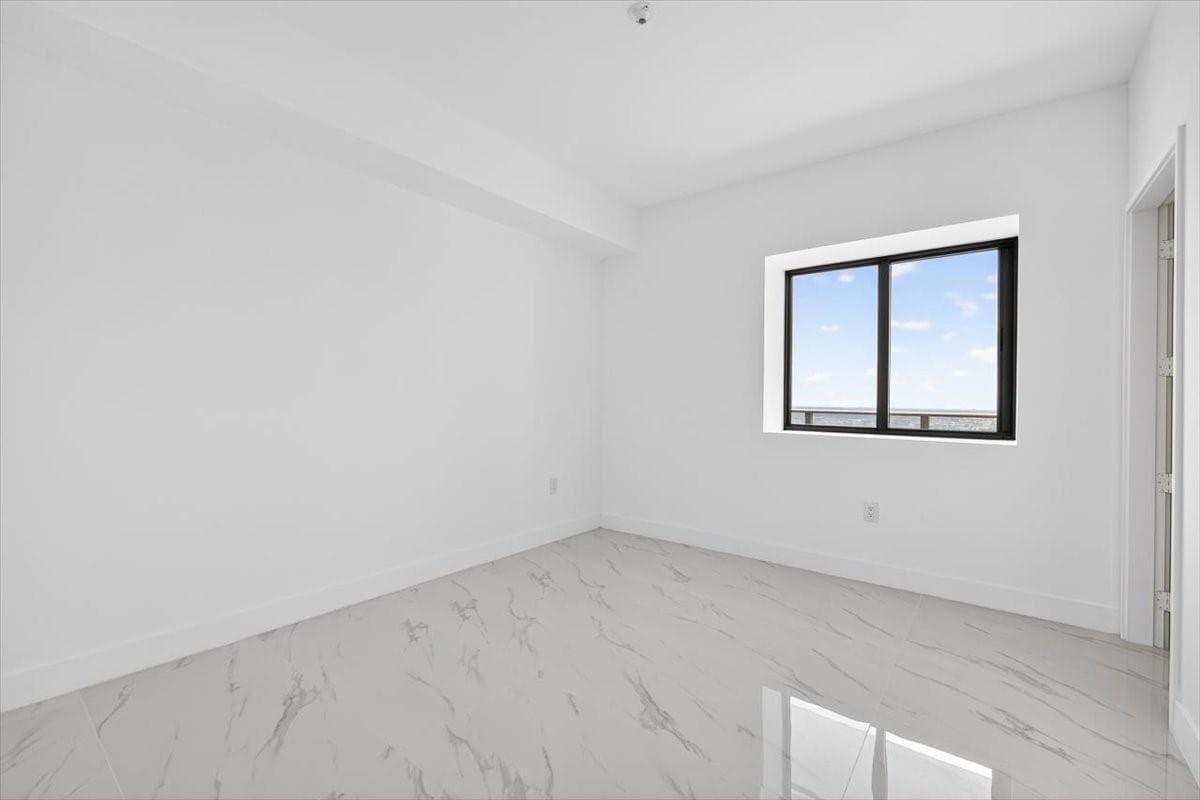 700 NE 24th Street 5202 photo 14
