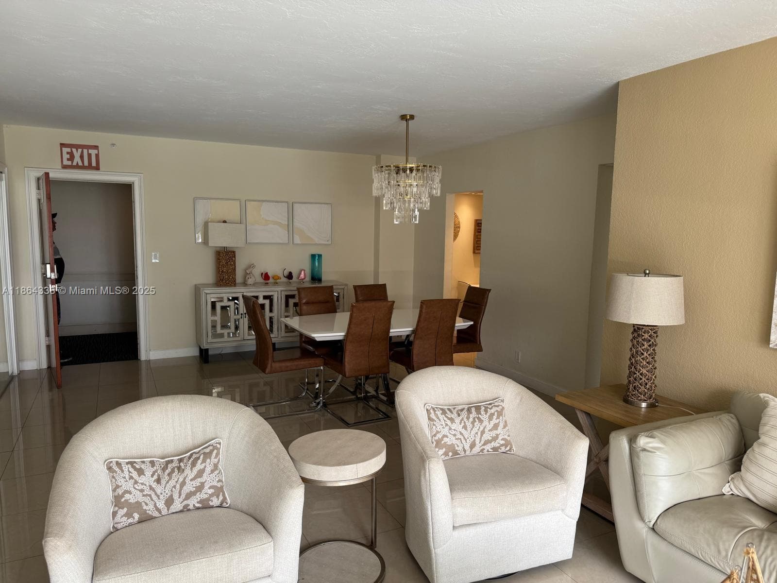 3801 S Ocean Dr 14V photo 2