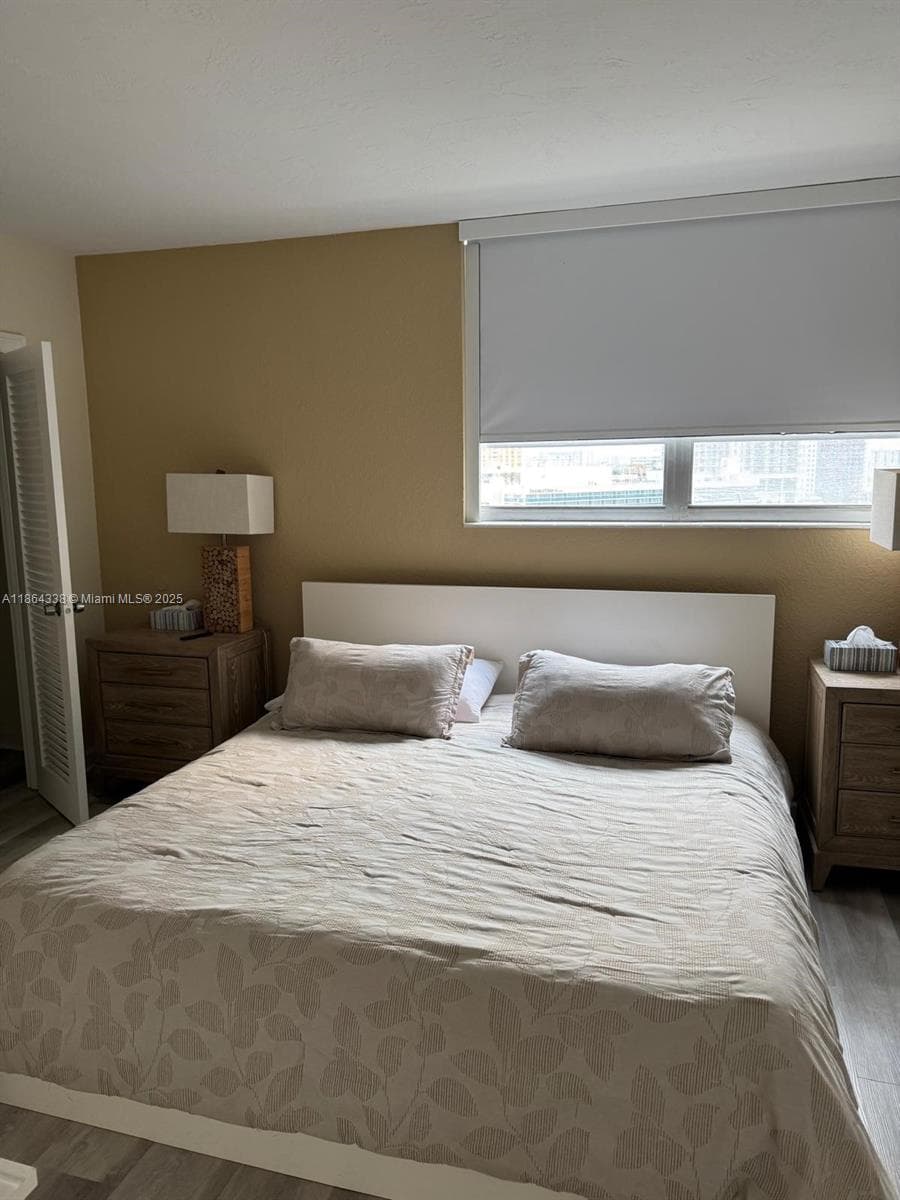 3801 S Ocean Dr 14V photo 16
