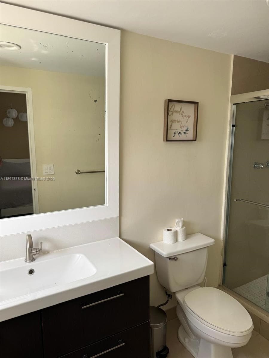 3801 S Ocean Dr 14V photo 12