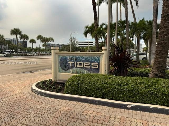 3801 S Ocean Dr 14V photo 24