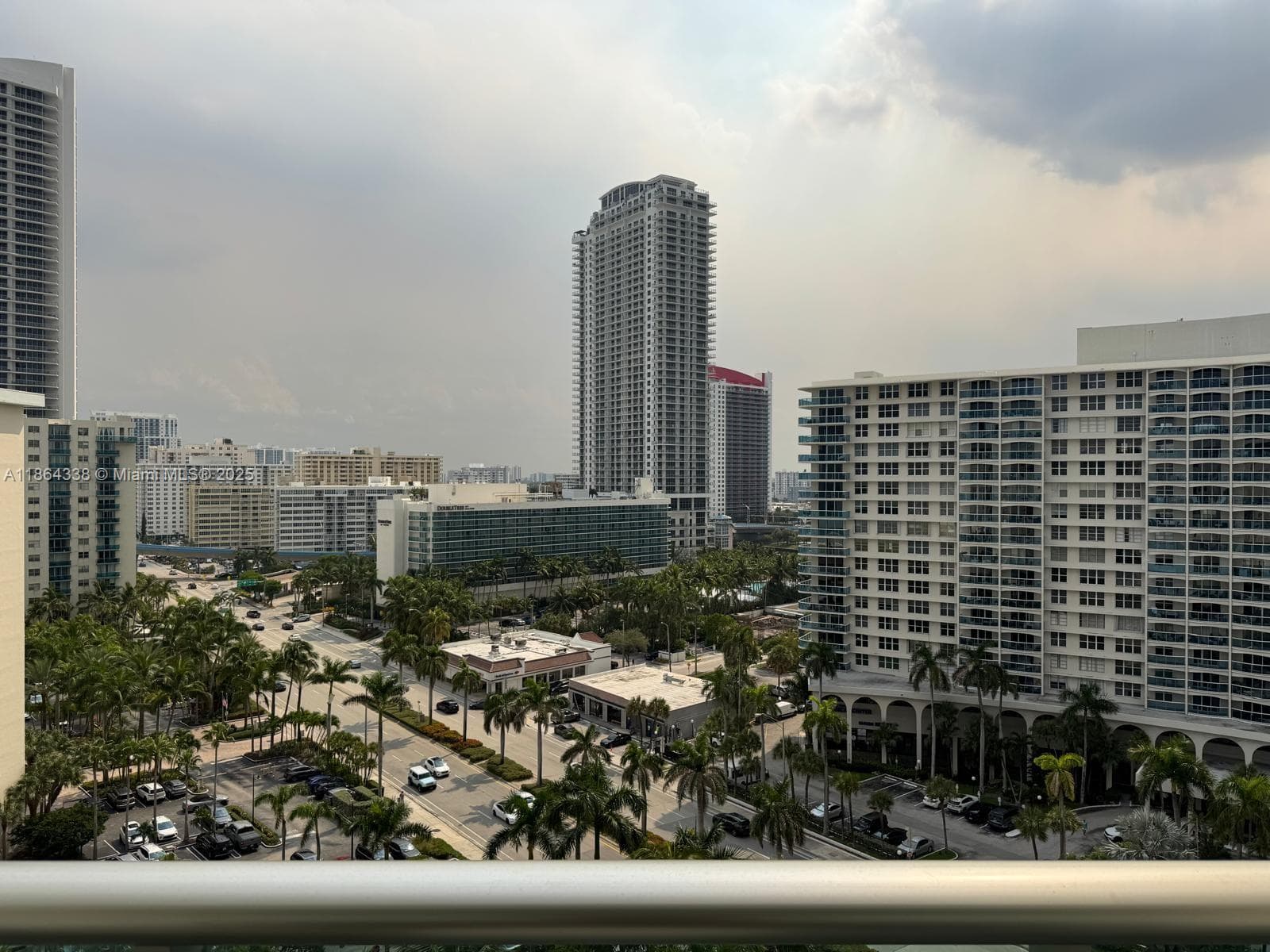 3801 S Ocean Dr 14V photo 18
