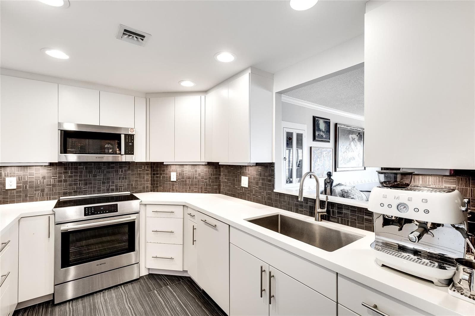 2500 E Las Olas Boulevard 609 photo 14