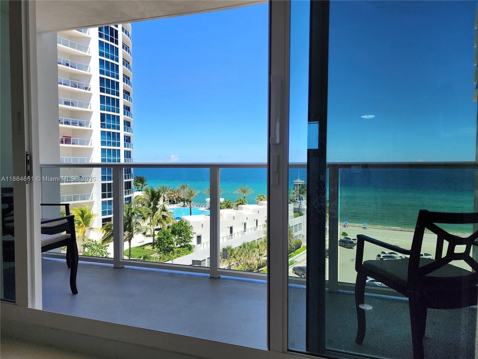 3505 S Ocean Dr 707 photo 2