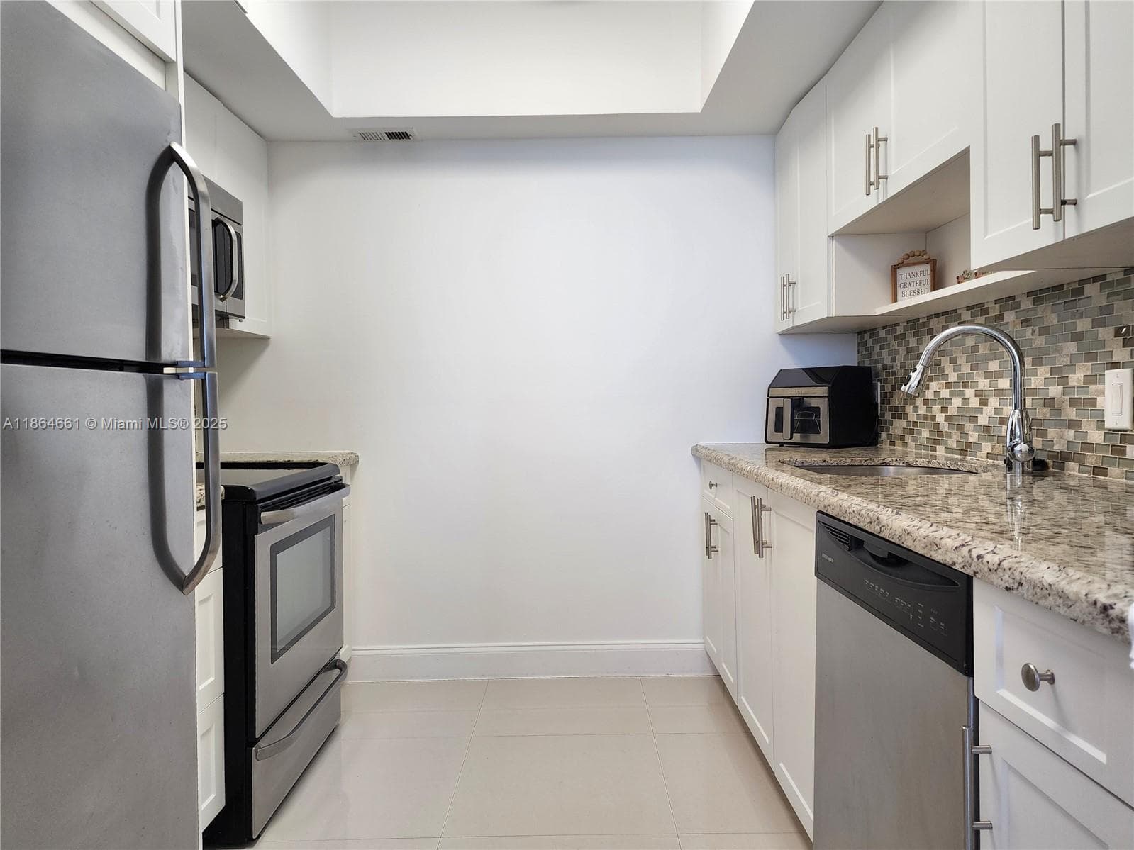 3505 S Ocean Dr 707 photo 11