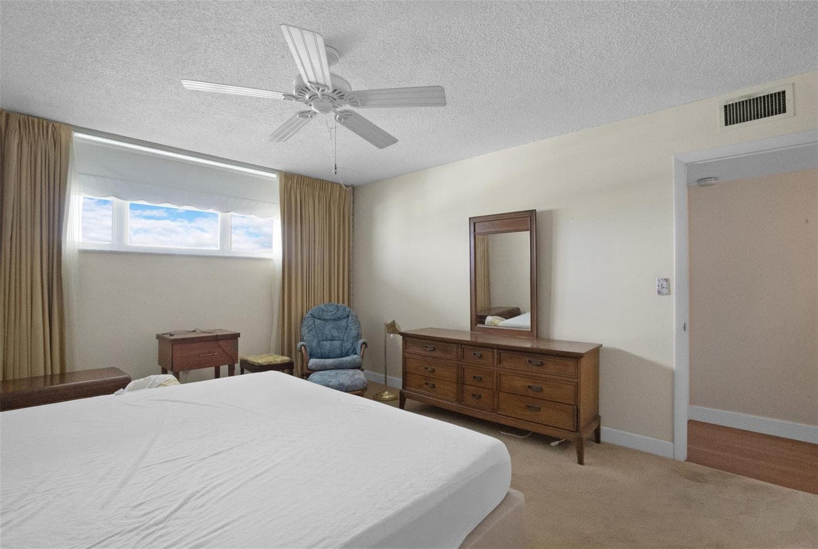 3100 NE 49th Street 1105 photo 9