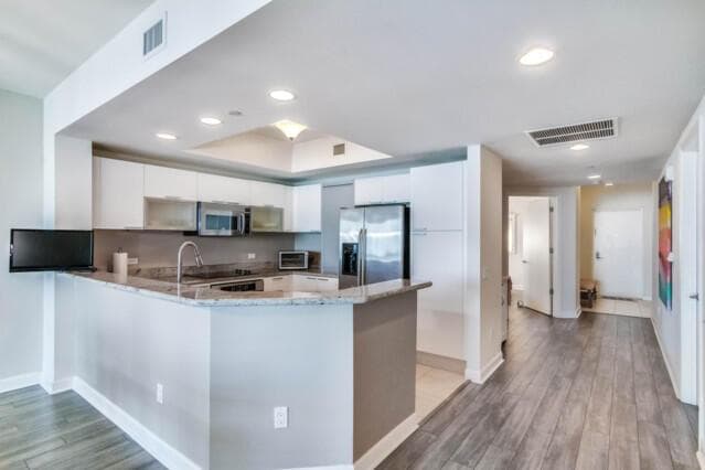 2650 Lake Shore Drive 2203 photo 12