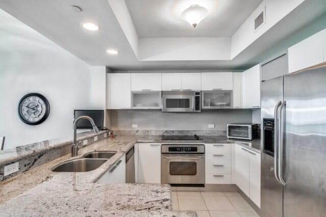 2650 Lake Shore Drive 2203 photo 5