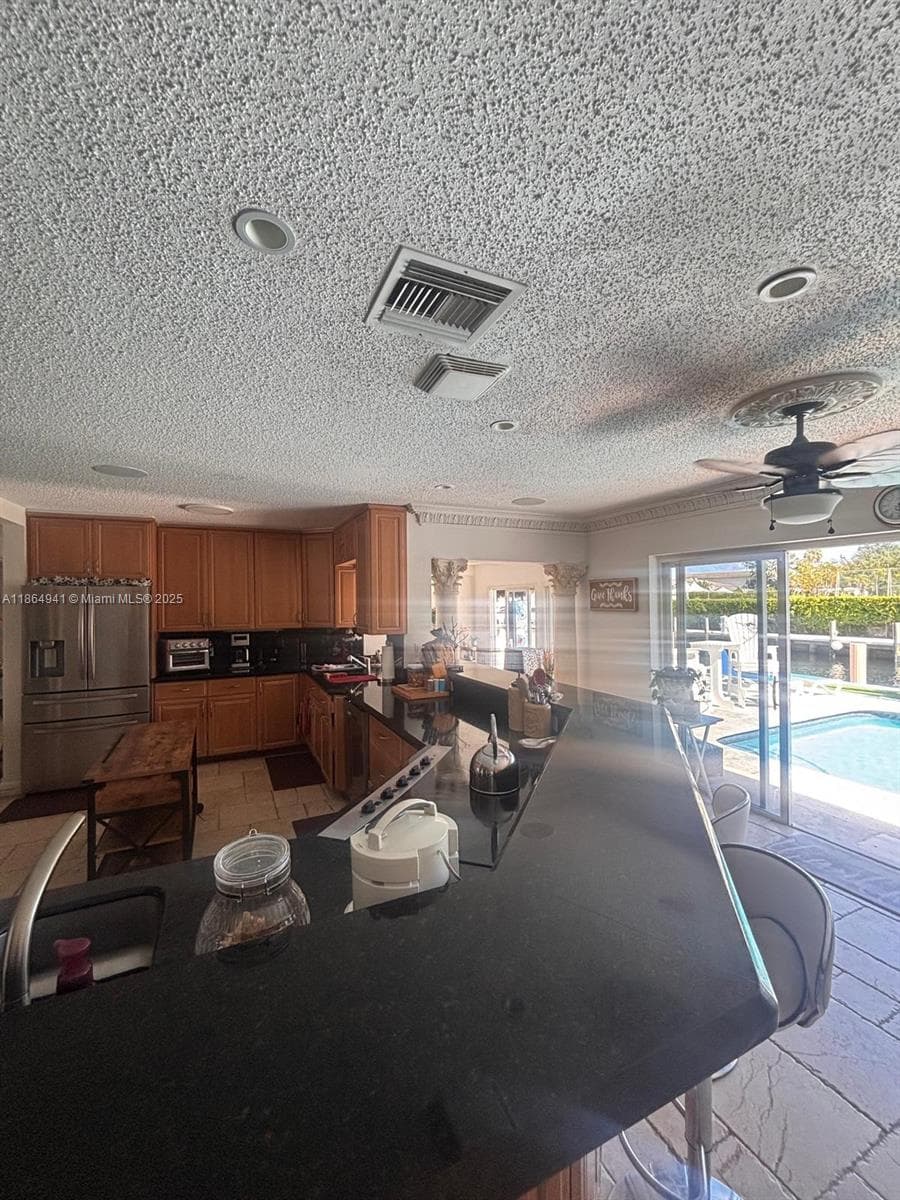 4220 27th Ave photo 9