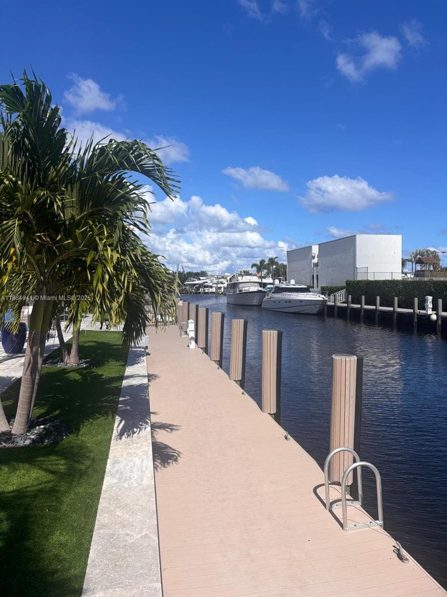 4220 27th Ave photo 18