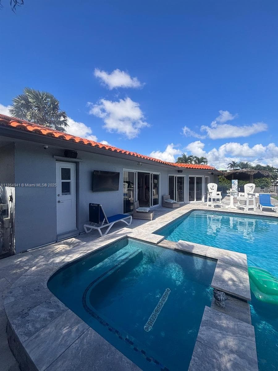 4220 27th Ave photo 15