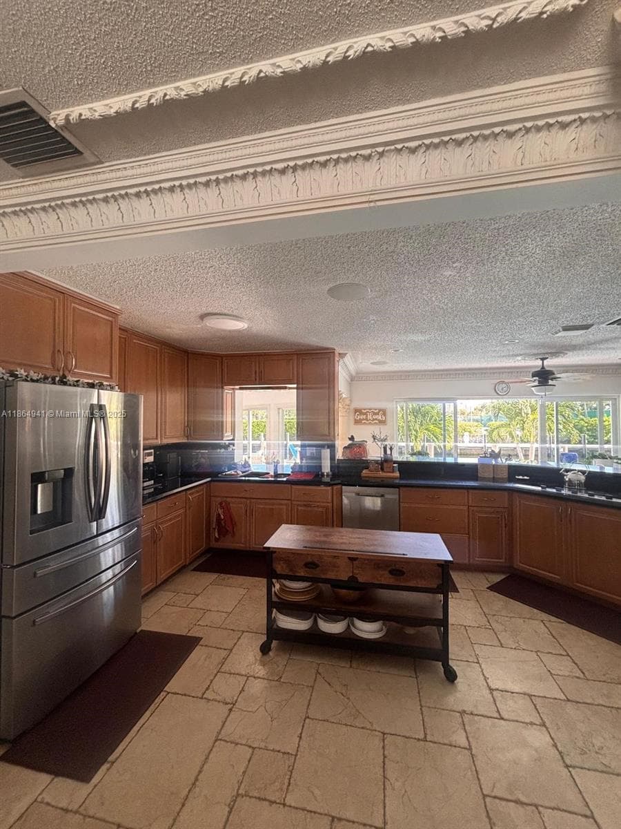 4220 27th Ave photo 8