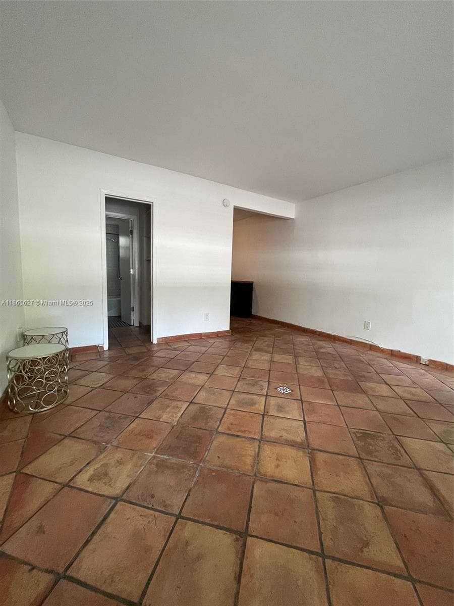 645 NE 77th St 6 photo 7
