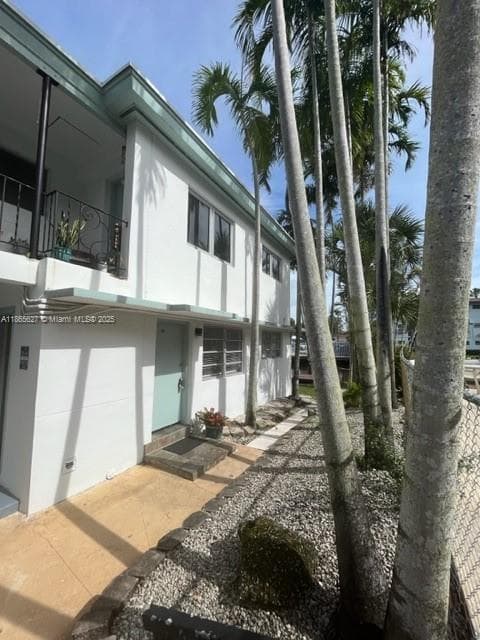 645 NE 77th St 6 photo 10