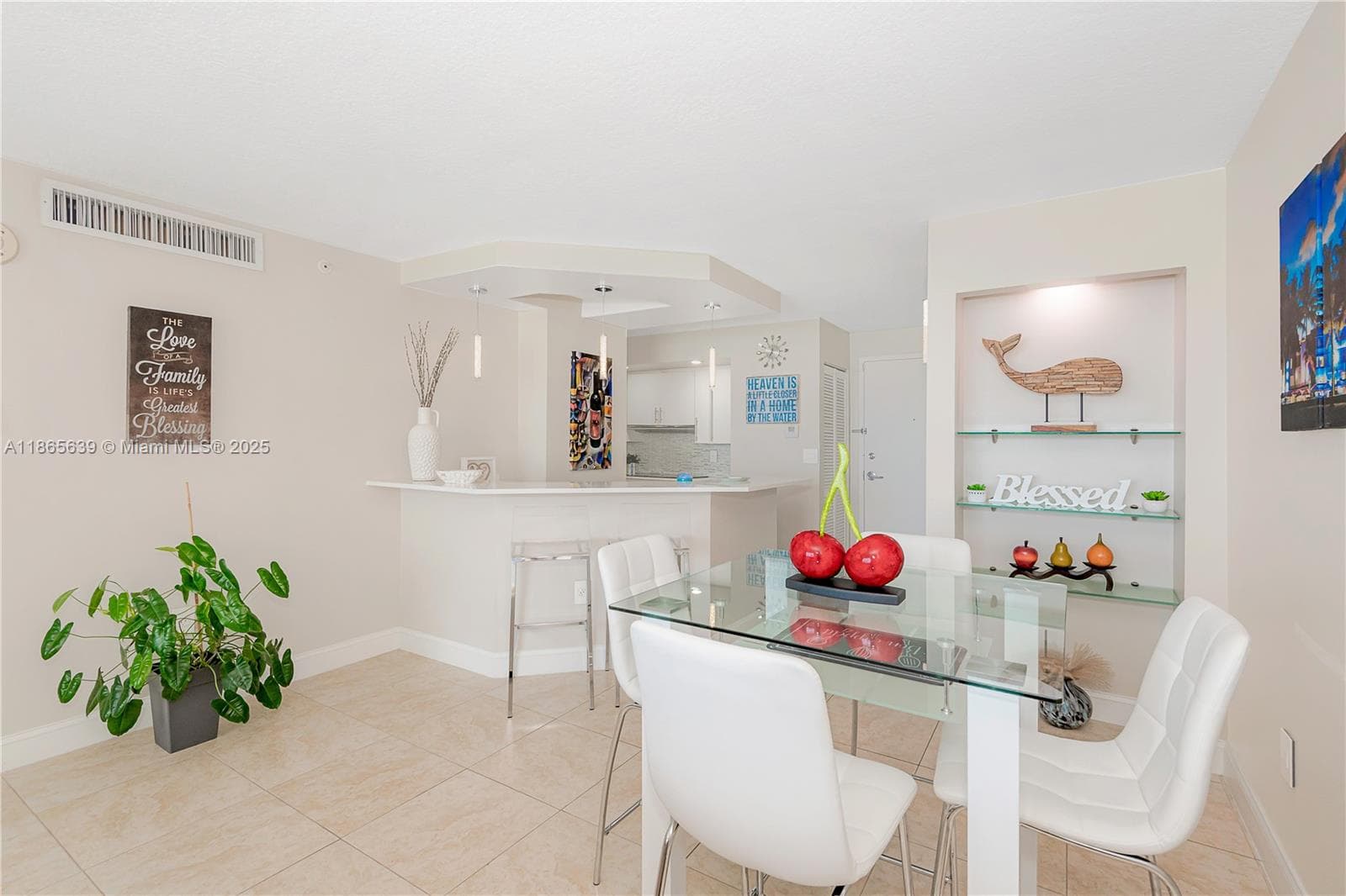 6917 Collins Ave 511 photo 17