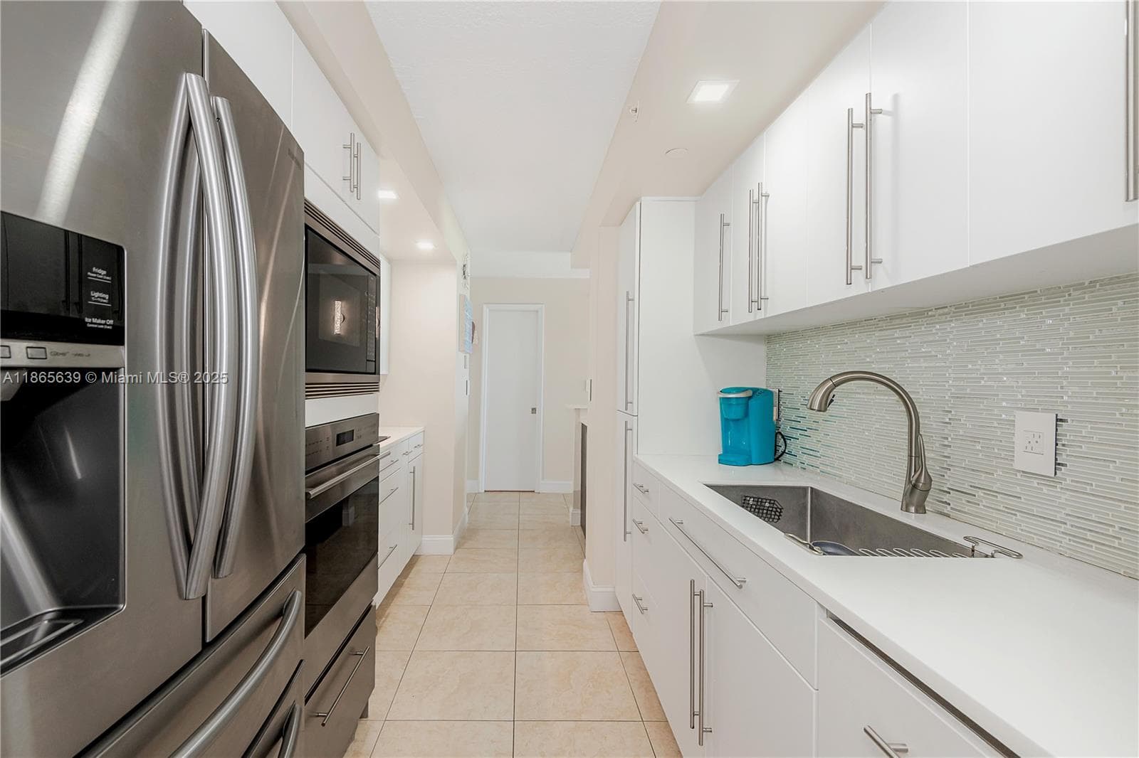 6917 Collins Ave 511 photo 9
