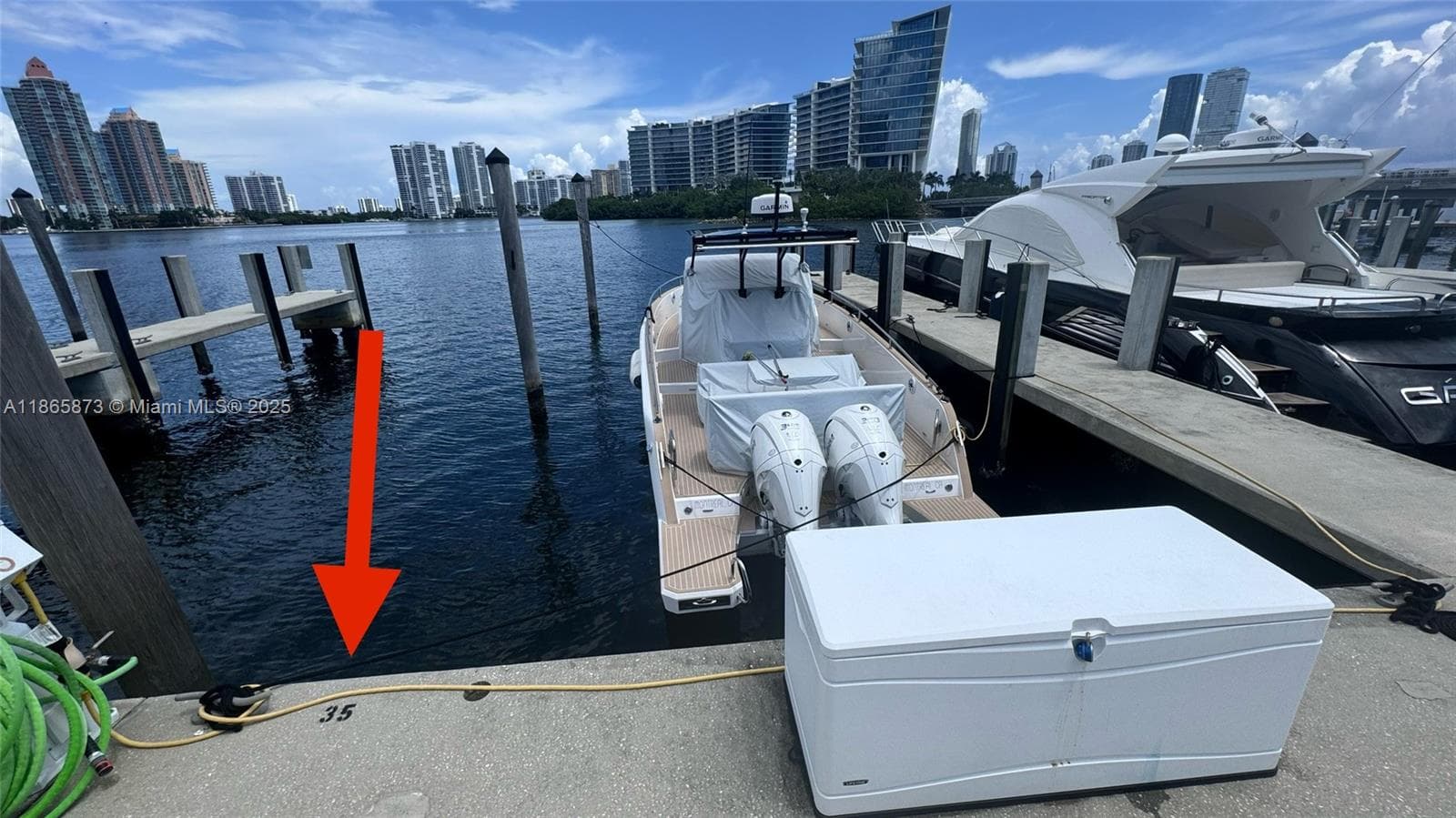 4041 ISLAND ESTATE photo 2