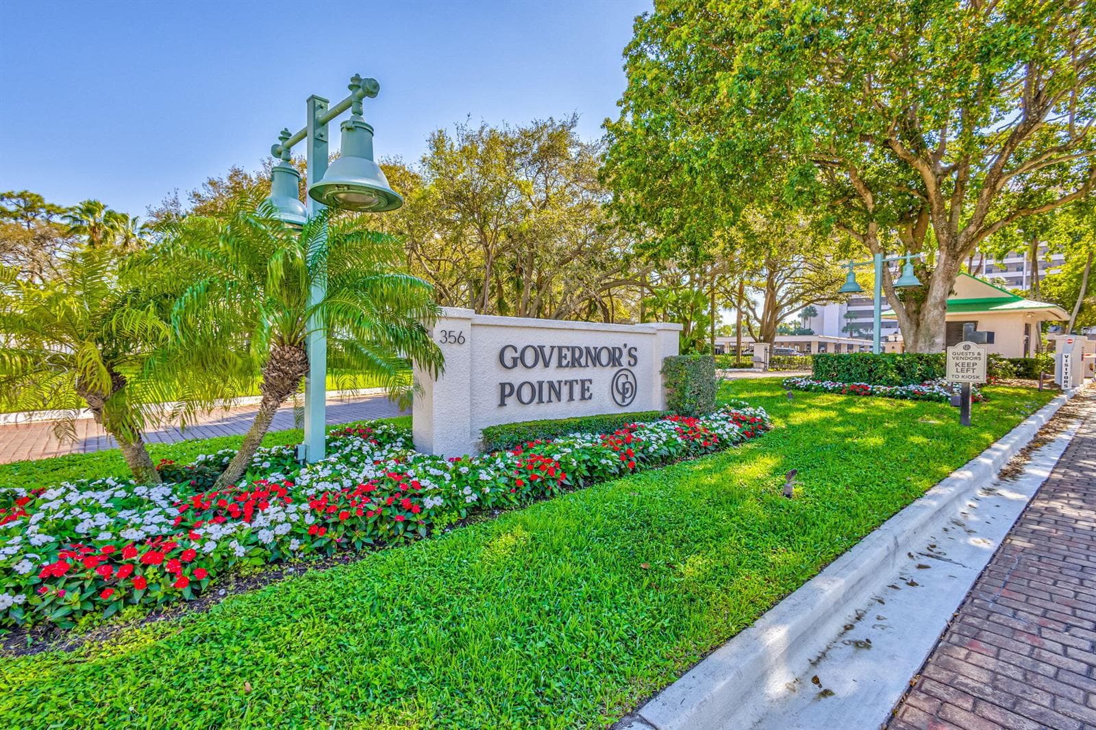 356 Golfview Road 609 photo 2