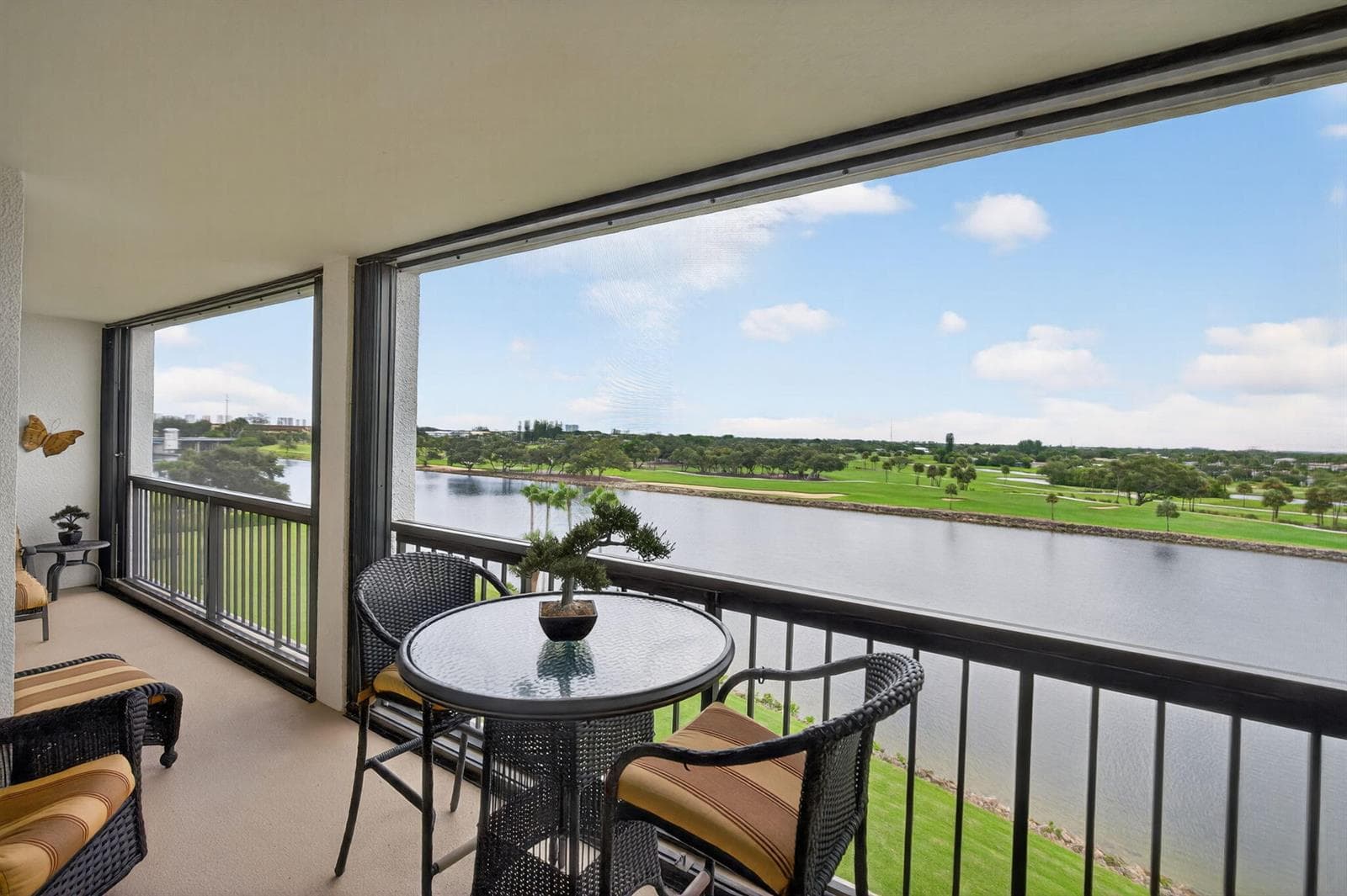 356 Golfview Road 609 photo 16