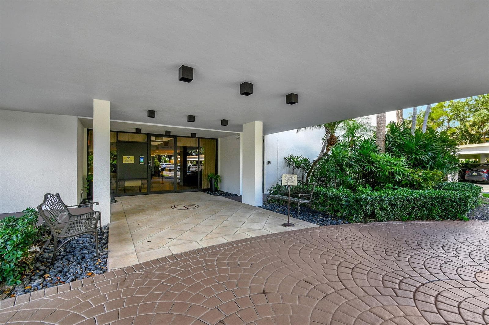 356 Golfview Road 609 photo 7