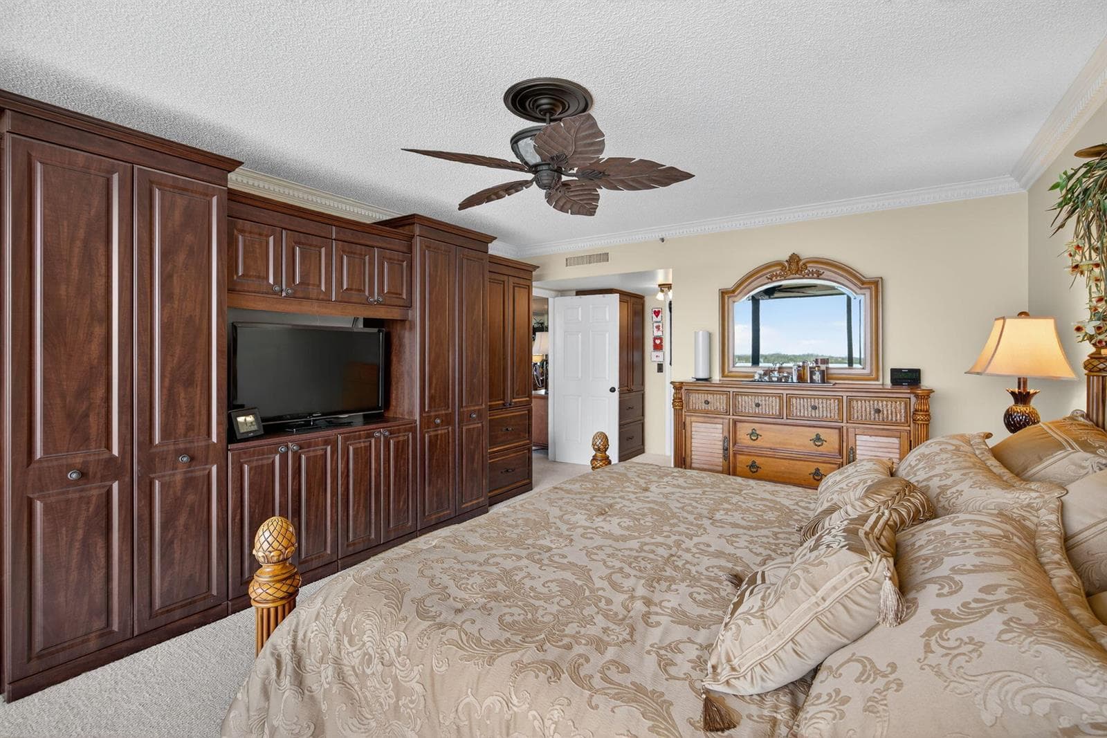 356 Golfview Road 609 photo 24