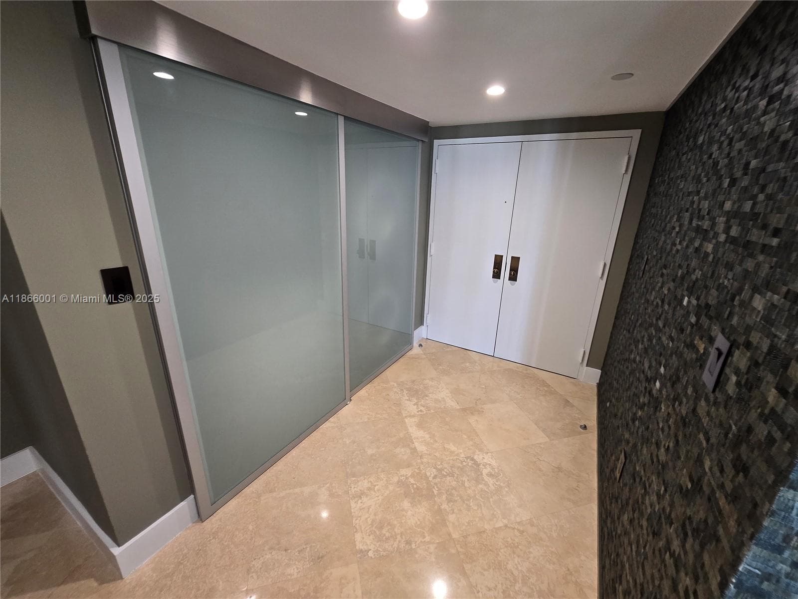 11113 Biscayne Blvd 854 photo 13
