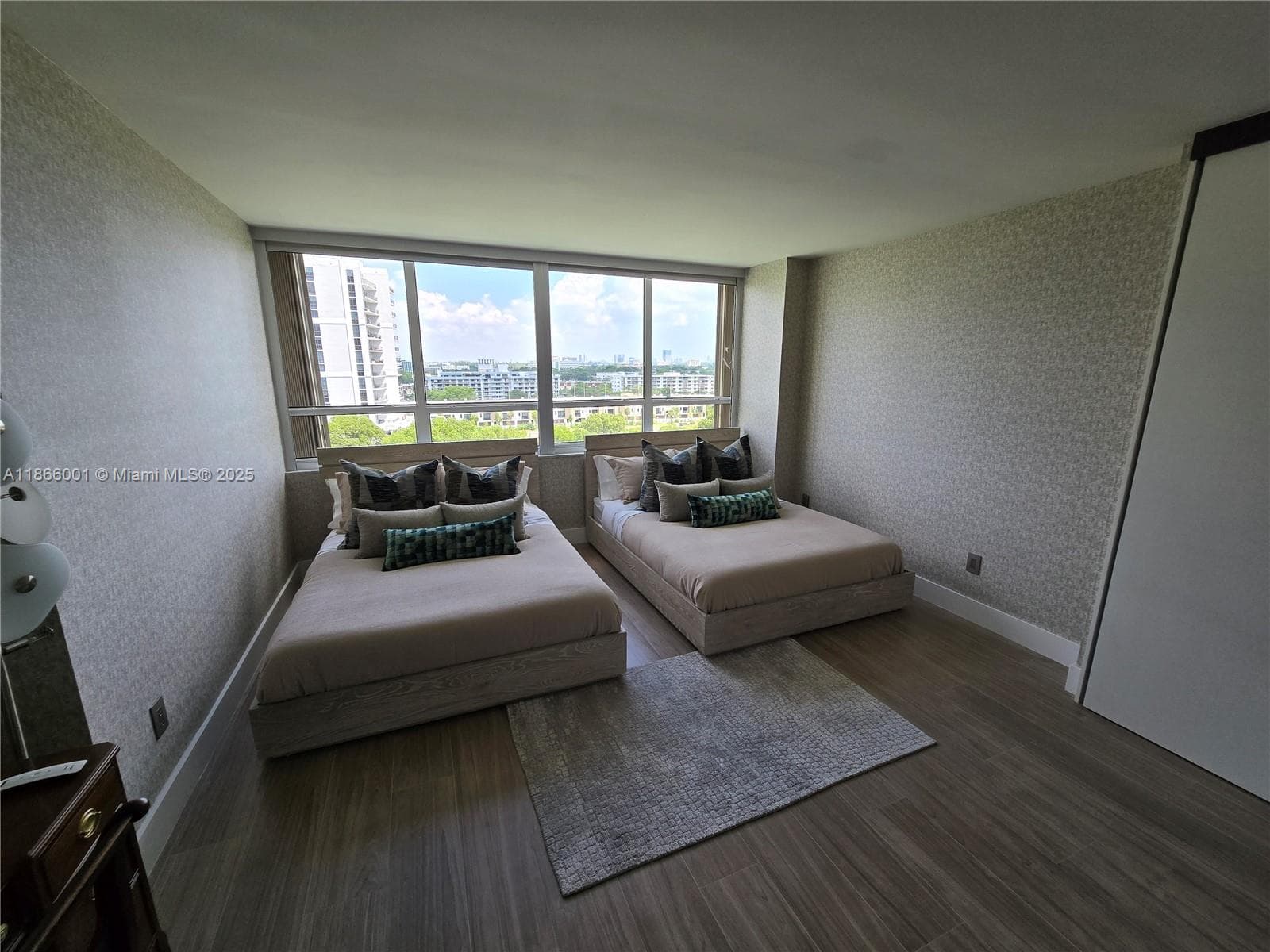 11113 Biscayne Blvd 854 photo 16