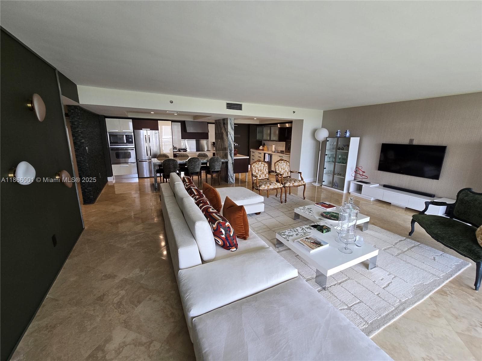 11113 Biscayne Blvd 854 photo 1