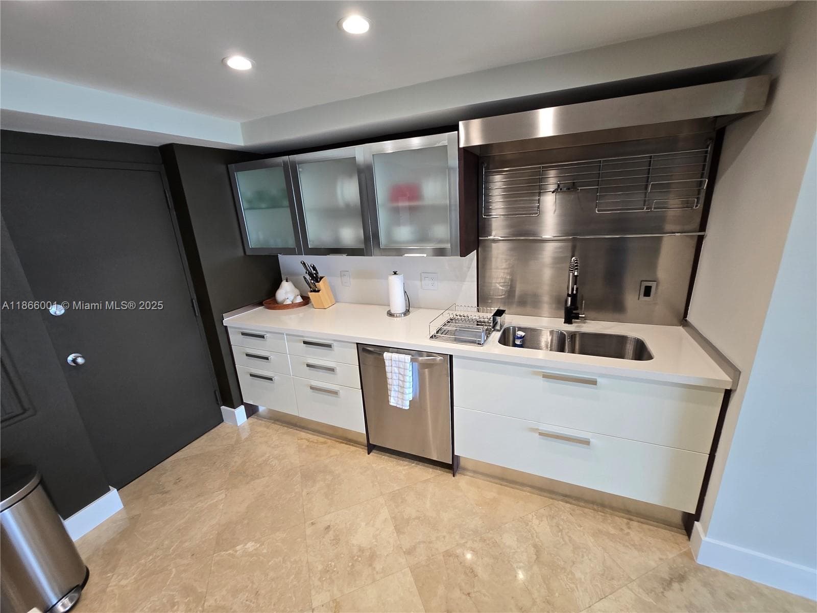 11113 Biscayne Blvd 854 photo 10