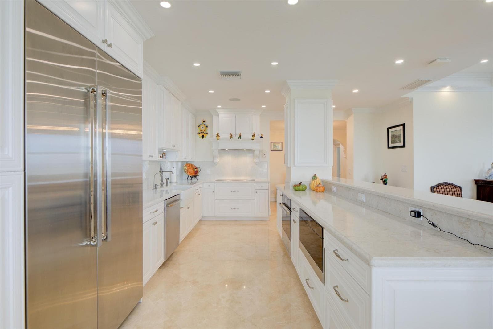 1 Las Olas Circle 1501 photo 25