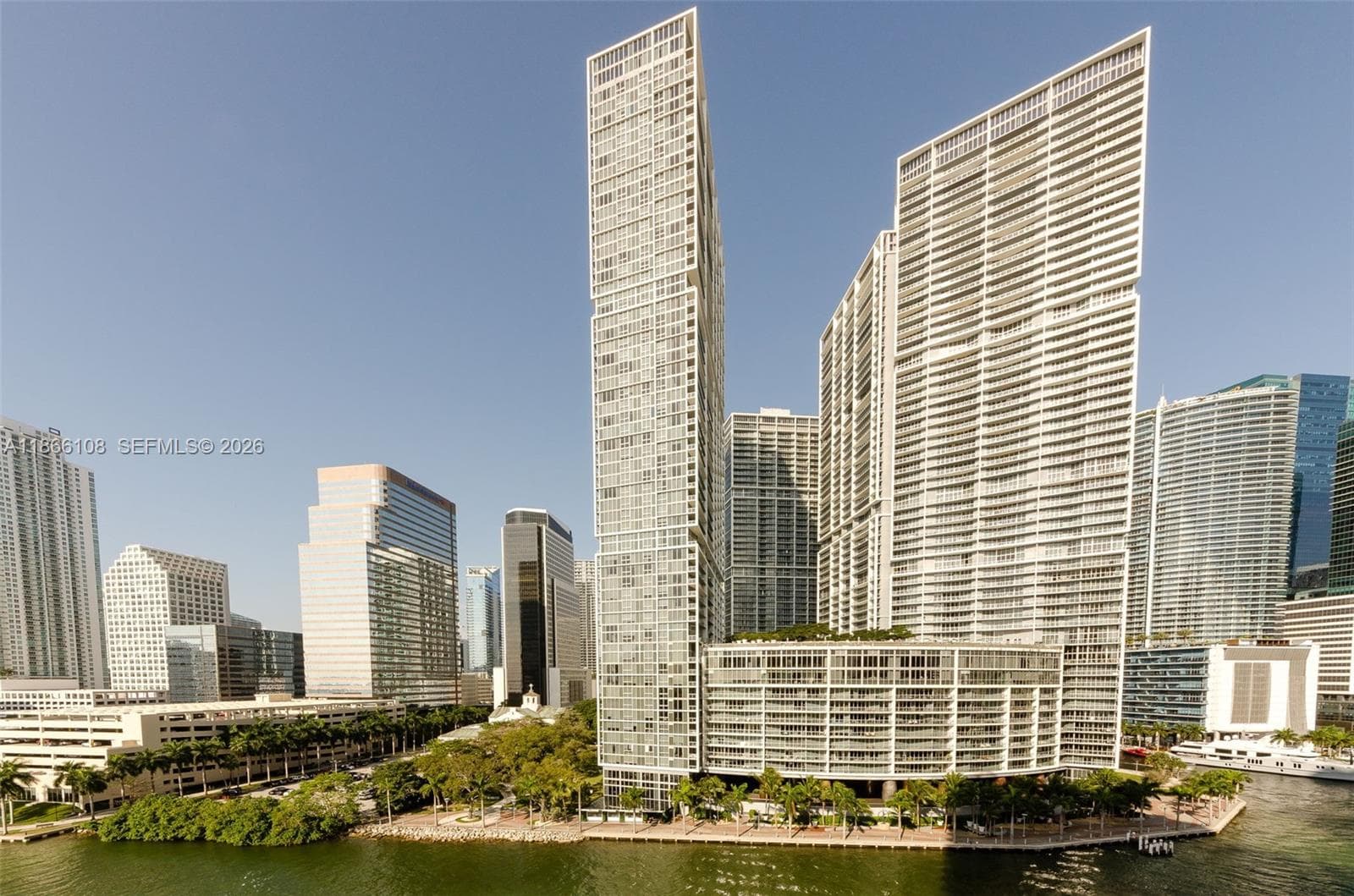 495 Brickell Ave 3504 photo 1