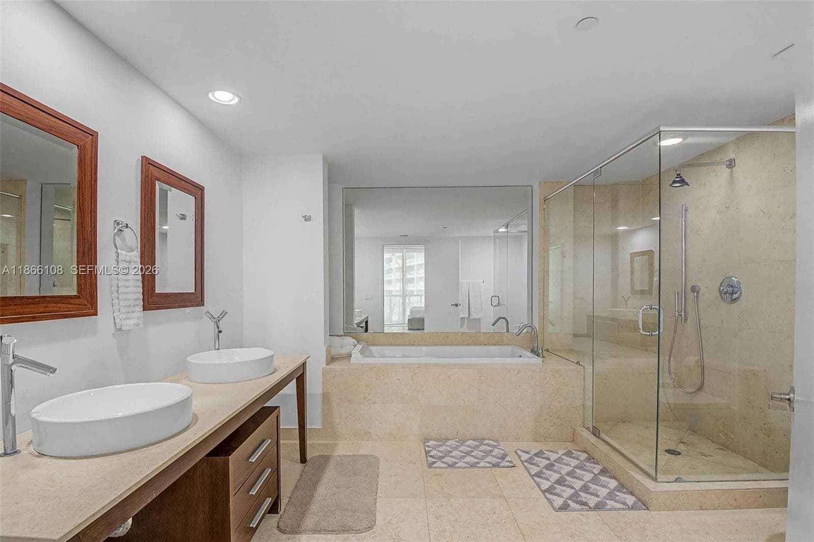 495 Brickell Ave 3504 photo 25