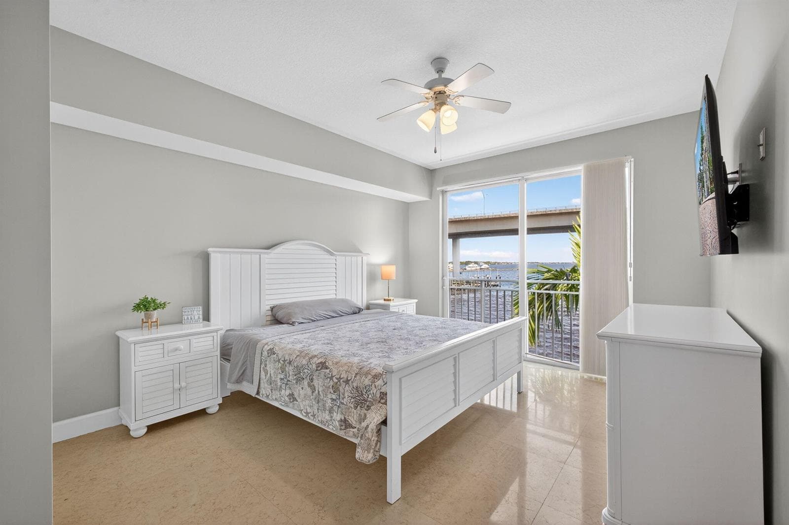 275 NW Flagler Avenue 204 photo 17
