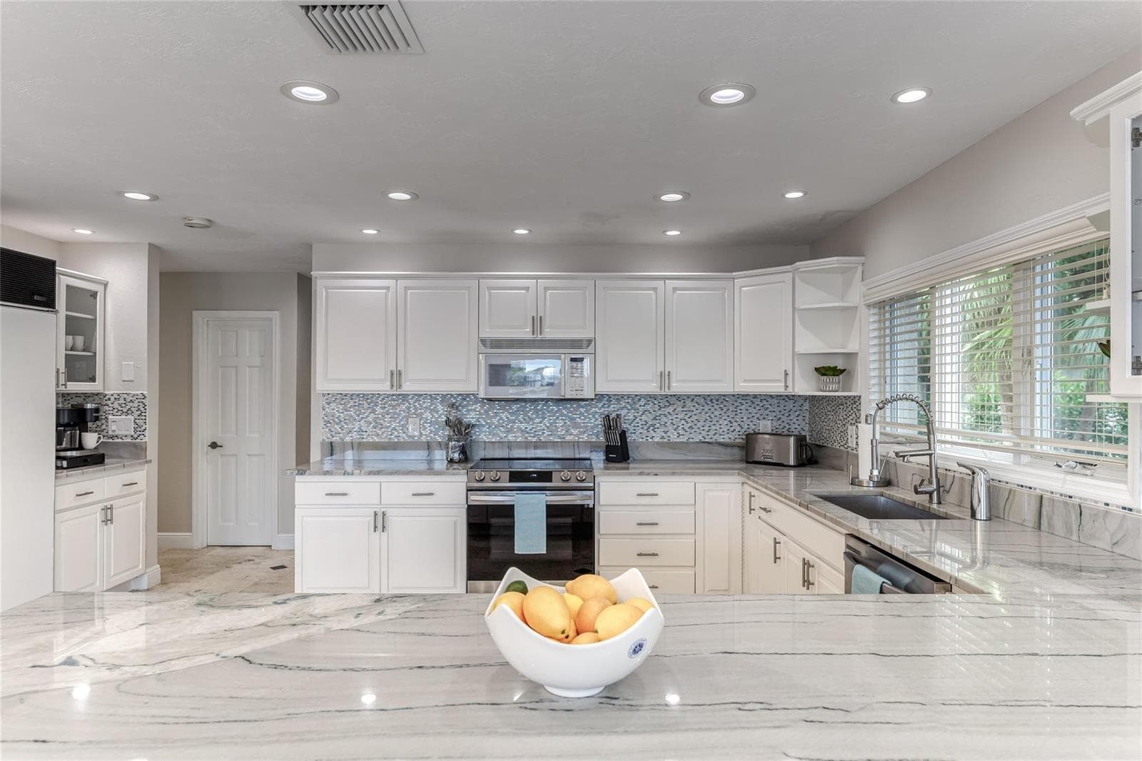 616 1st Key Drive photo 20