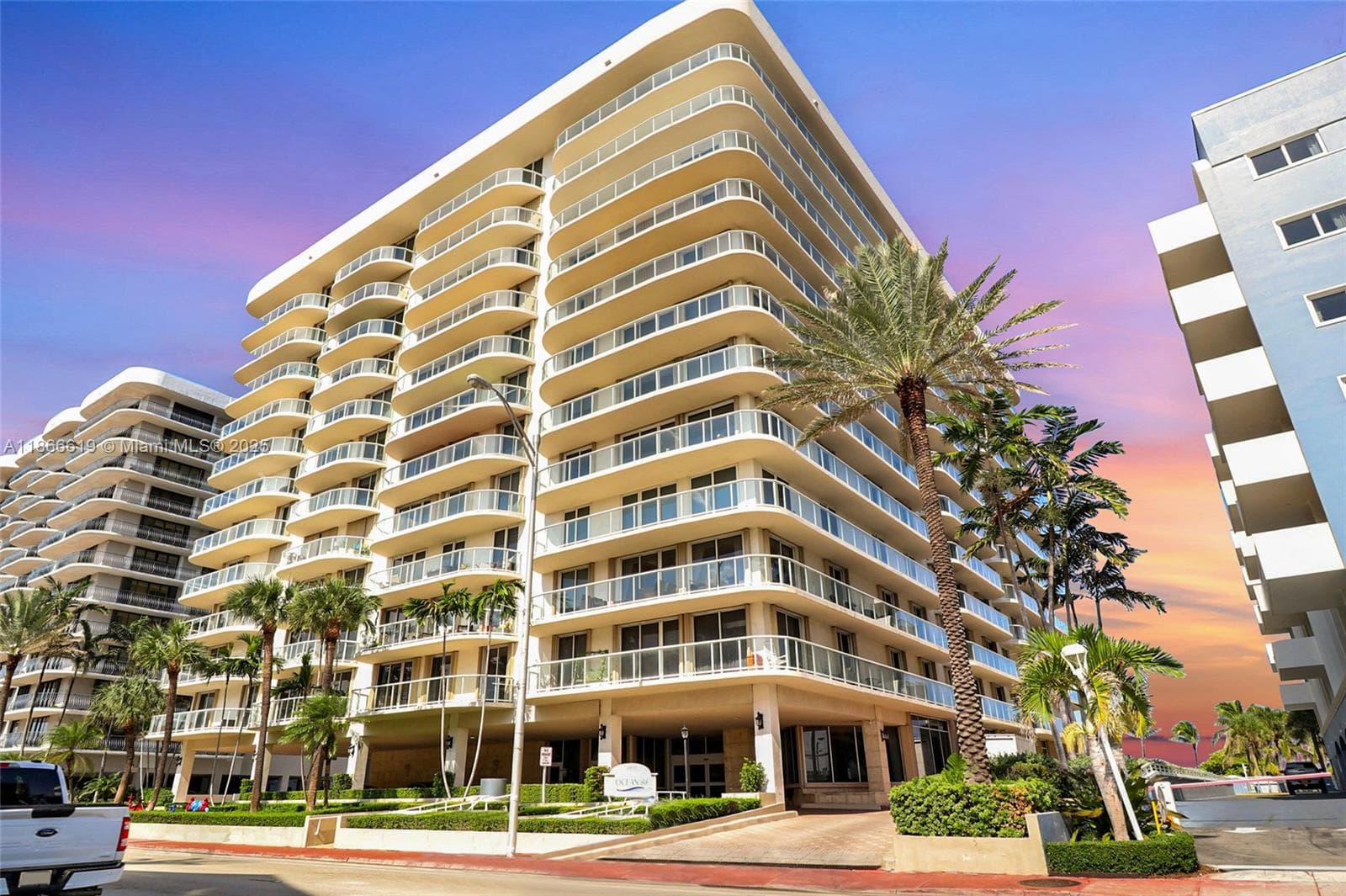 8855 Collins Ave 5A photo 1