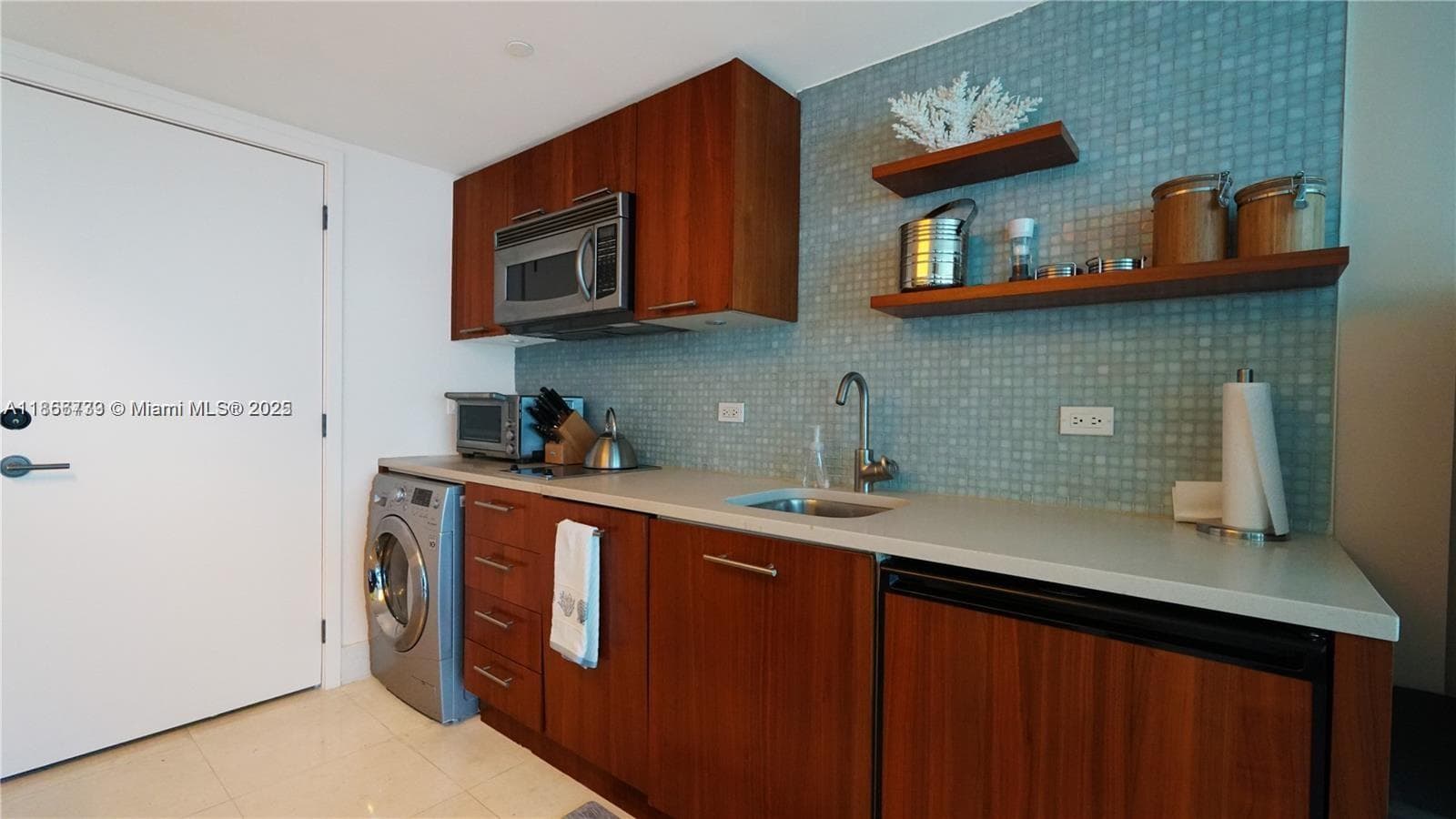 6801 Collins Ave 710 photo 8